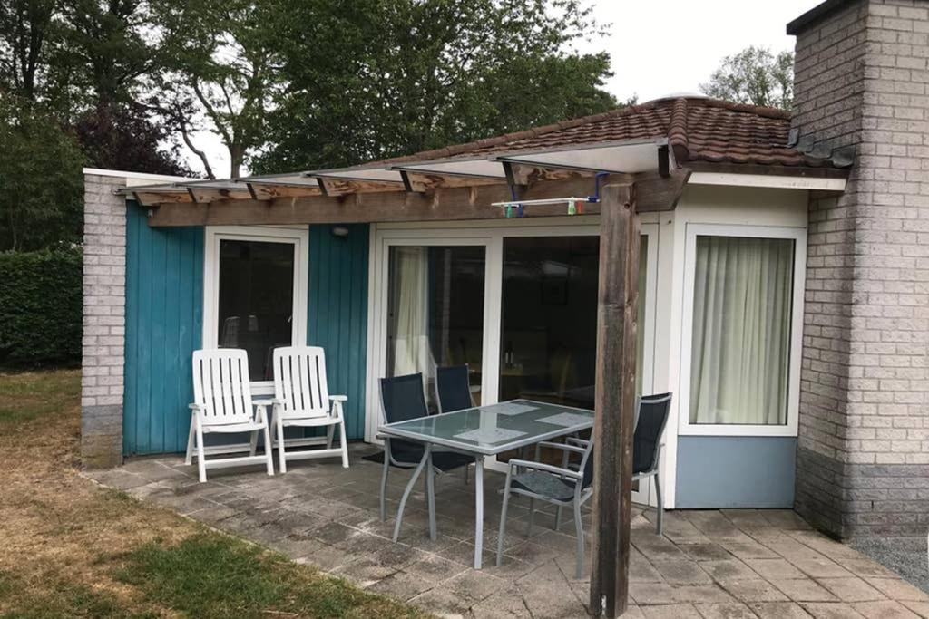 Rustig Gelegen Bungalow In Mooi Havelte Zewnętrze zdjęcie